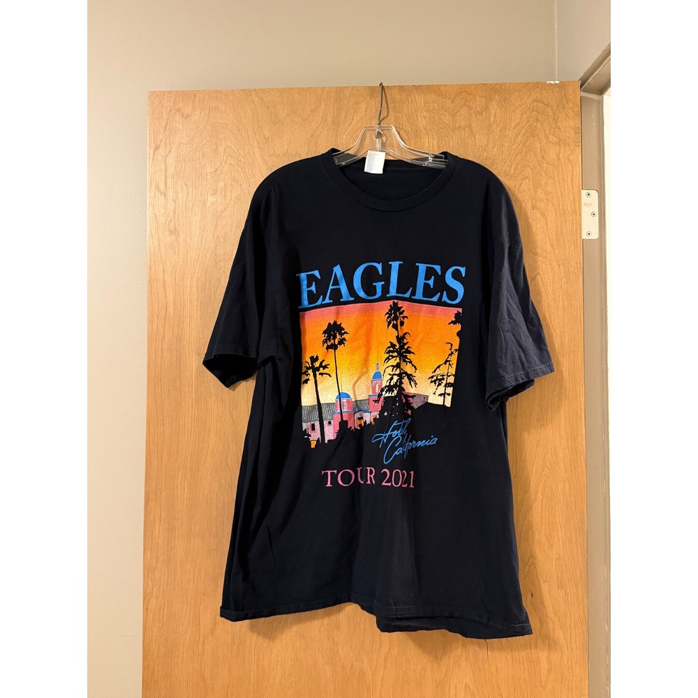 Eagles Hotel California Tour 2021 Graphic T-Shirt Mens 2XL Black Rock Band Tee